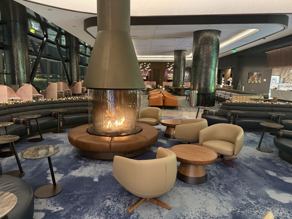 Delta Sky Club Concourse B