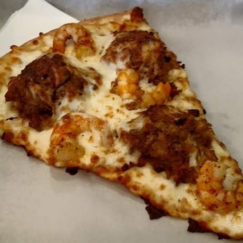 Slice on the Avenue - The Marylander pizza! To die for. - Pizza Near Me - Nottingham, Maryland