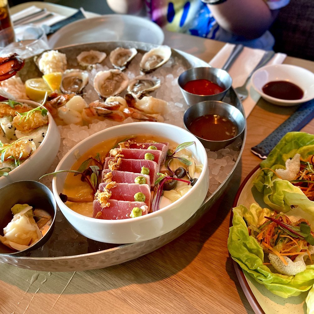 Earls Kitchen + Bar - Seafood Platter + Angry Chicken Lettuce Wraps - Canadian (New) Near Me - North York, Ontario Earls Kitchen + Bar - Seafood Platter + Angry Chicken Lettuce Wraps - Canadian (New) Near Me - North York, Ontario