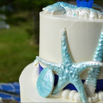 Paris Bakery Cafe - The details of our wedding cake were incredible! - Bakeries Near Me - Monterey, California