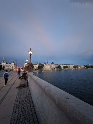 Dronning Louises Bro by null