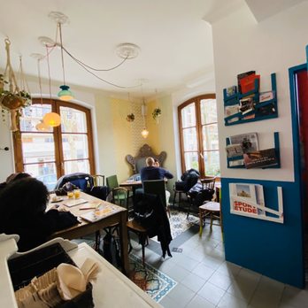 Le Pavillon des Canaux - Downstairs interior - Bars Near Me - Paris, 75