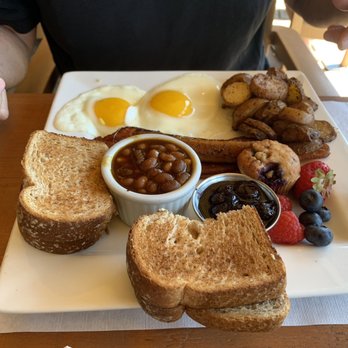 Les Bleuets du Vire-Crêpes - a plate of breakfast foods - Coffee & Tea Near Me - Saint-Nicolas, Quebec Les Bleuets du Vire-Crêpes - a plate of breakfast foods - Coffee & Tea Near Me - Saint-Nicolas, Quebec