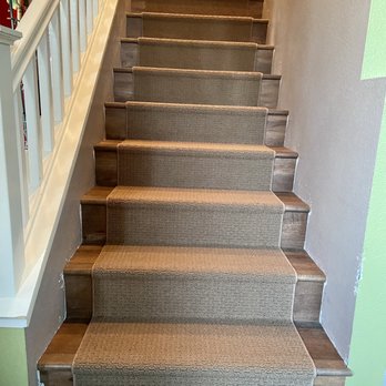 Nogueda Empire - AFTER vinyl flooring with carpet runner - Flooring Near Me Nogueda Empire - AFTER vinyl flooring with carpet runner - Flooring Near Me