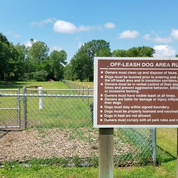 Checkerboard Park - Entry to dog park - Dog Parks Near Me - North Branch, Minnesota