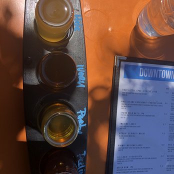 Brew Link Brewing - Flight--Ronaldo's Hefewiezen, Ivory Stout, Party??, Peelin' Alright - Brewpubs Near Me - Indianapolis, Indiana Brew Link Brewing - Flight--Ronaldo's Hefewiezen, Ivory Stout, Party??, Peelin' Alright - Brewpubs Near Me - Indianapolis, Indiana