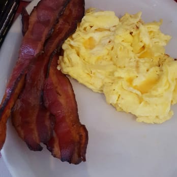 Pinnacle Peak General Store - Grocery Near Me - Scottsdale, Arizona