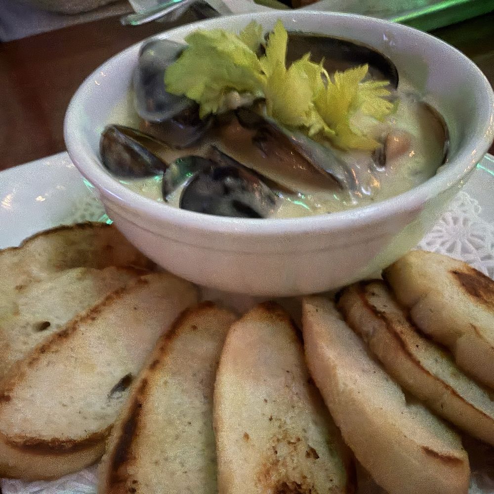 Cannon's Corner Irish Pub - Flavorless mussels - Irish Pub Near Me - Dallas, Texas Cannon's Corner Irish Pub - Flavorless mussels - Irish Pub Near Me - Dallas, Texas