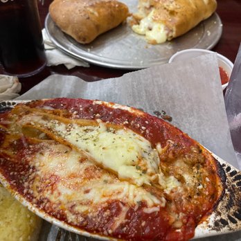 Tony’s Pizza - Calzone and lasagna. Delish! - Pizza Near Me - Middleburg, Florida