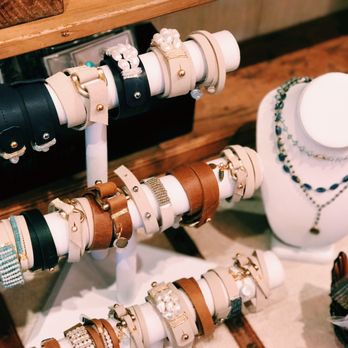 Peek of Chic - Jewelry Near Me - Cincinnati, Ohio Peek of Chic - Jewelry Near Me - Cincinnati, Ohio