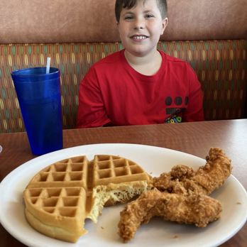 R Diner - Breakfast & Brunch Near Me - Monroe, Michigan