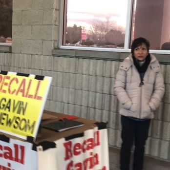 Safeway - No mask. Manager Robert refused to ask them to leave. - Grocery Near Me - Morgan Hill, California Safeway - No mask. Manager Robert refused to ask them to leave. - Grocery Near Me - Morgan Hill, California