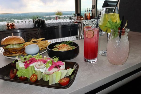 Halo Rooftop Bar by null