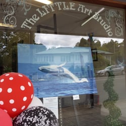 The LITTLE Art Studio - Art in your neighbourhood!   Fabulous little studio/gallery.