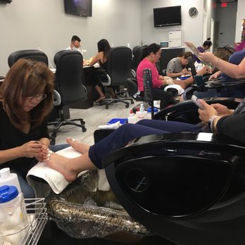 Q Nails - Wonderful massage chairs! - Nail Salons Near Me - Norwalk, California