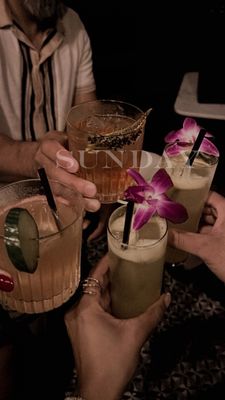 B-Side Cocktail Lounge by null