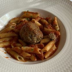 Mamma Teresa Ristorante - Pasta With Red Sauce & Meatball