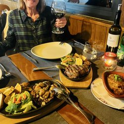 Fonte Nova - Veal and pork entrees with roasted potatoes, vegetables, and a rice with meat!