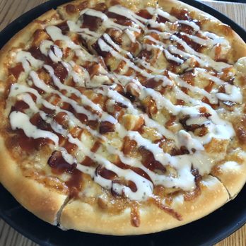 Bates Bar and Grill - Landing pizza - New American Near Me - Braintree, Massachusetts