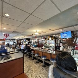 Time to Eat Diner - Inside