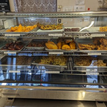 Kitchen Delight - Newer display cases with all items with their pricing largely displayed ! 8.18.2022 - Hawaiian Near Me - Wahiawā, Hawaii