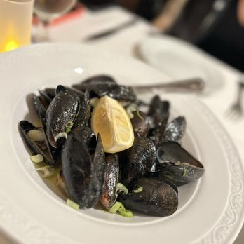 Tavern On the Hill - Muscles in White Wine - Steakhouses Near Me - Enola, Pennsylvania Tavern On the Hill - Muscles in White Wine - Steakhouses Near Me - Enola, Pennsylvania