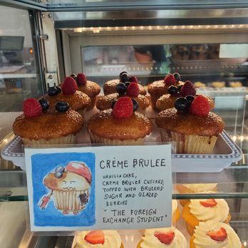 Molly's Cupcakes - Creme Brulee - Cupcakes Near Me - Liberty Township, Ohio