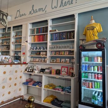 Moonrise Pizza - Wine Bars Near Me - Amador City, California