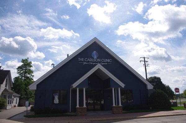 THE CARLSON CLINIC OF WHITE BEAR LAKE - Updated December 2024 - 26