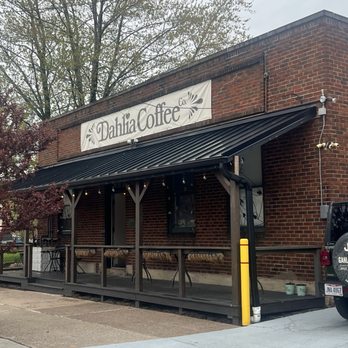 Dahlia Coffee - Outside - Coffee & Tea Near Me - Cleveland, Ohio