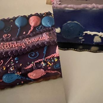 Publix - Cake from two years ago in picture on the left. That's what I wanted again. I left them this picture so they could match it up. - Grocery Near Me - Gulf Breeze, Florida