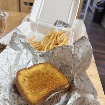 Hochatown Swamp Booger Mercantile - Patty melt basket - Coffee & Tea Near Me - Broken Bow, Oklahoma Hochatown Swamp Booger Mercantile - Patty melt basket - Coffee & Tea Near Me - Broken Bow, Oklahoma