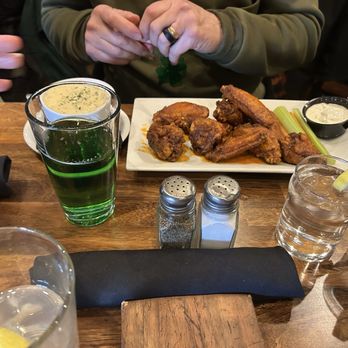 Ganly's Pub & Restaurant - Hot wings and seafood chowder soup - Irish Near Me - Sinking Spring, Pennsylvania