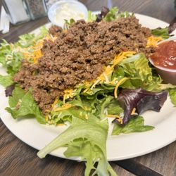 Mickey's in Yale - Taco salad (no shell)