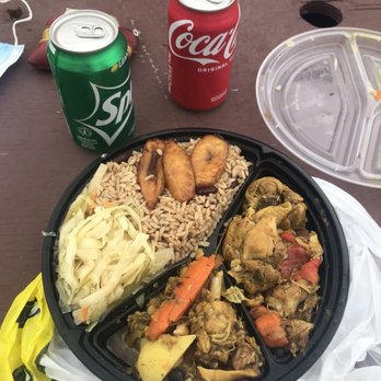 Jamaica Cabana Restaurant - Curry chicken Mmmmmm - Caribbean Near Me - Dallas, Texas