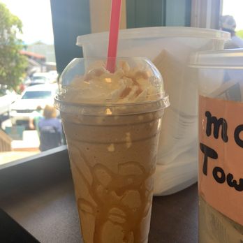 Big Buck's Ice Cream and Espresso Bar - Frozen espresso drink - Coffee & Tea Near Me - Kitty Hawk, North Carolina