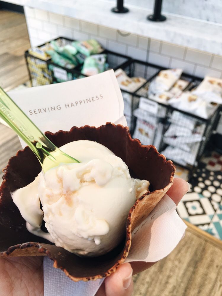 Snowflake Luxury Gelato