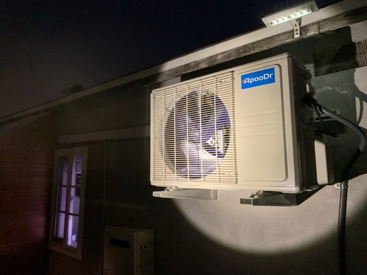 Cool Premier Air Logo