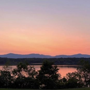 Hudson Social - Hudson Social Views - New American Near Me - Dobbs Ferry, New York