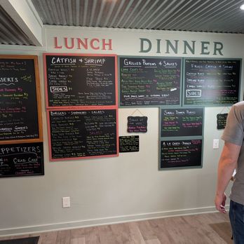 Mac & Ernie's Roadside Eatery - Extensive menu - Burgers Near Me - Tarpley, Texas
