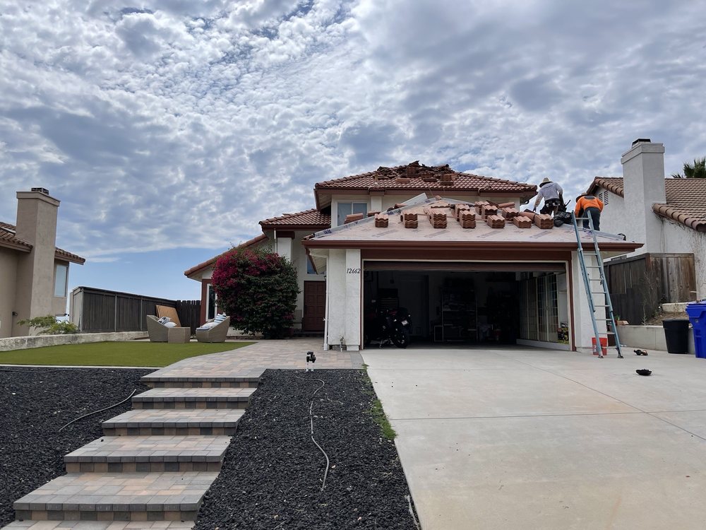 Slide of Advanced Roofleak Solutions