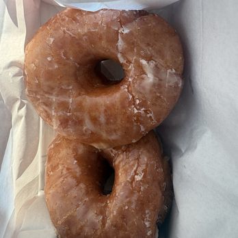 Stan's Donut Shop - Glazed donuts - Donuts Near Me - Santa Clara, California