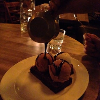 Gilt Bar - Warm brownie desert - New American Near Me - Chicago, Illinois Gilt Bar - Warm brownie desert - New American Near Me - Chicago, Illinois