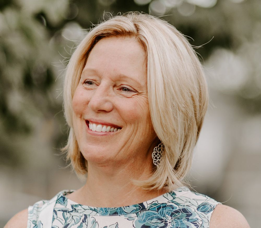 SANDI WALSH RAWSON REALTY Updated June 2024 1433 Heather Ln