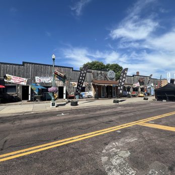 The Back 40 Taphouse Grill - Convenient location along Main Street across from Corn Palace - American Near Me - Mitchell, South Dakota