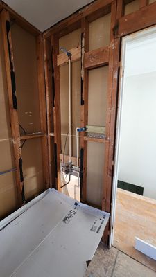 Best Deal Plumbing Logo