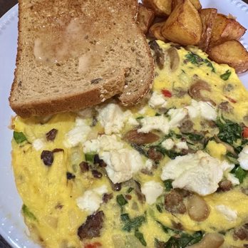 SixtyTwo MarcKet - Frittata - New American Near Me - Wailuku, Hawaii