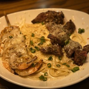 Outback Steakhouse - Kingsland Pasta w/ shrimp & steak - Steakhouses Near Me - Visalia, California Outback Steakhouse - Kingsland Pasta w/ shrimp & steak - Steakhouses Near Me - Visalia, California