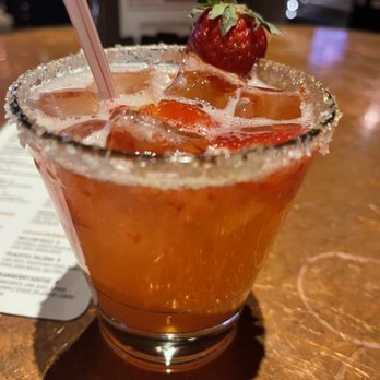 Old Town Pour House - Strawberry mocktail - American Near Me - Oak Brook, Illinois