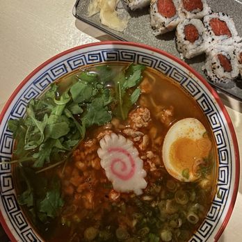 Meijin Ramen - Chili Chicken Ramen and spicy salmon roll - Ramen Near Me - New York, New York Meijin Ramen - Chili Chicken Ramen and spicy salmon roll - Ramen Near Me - New York, New York
